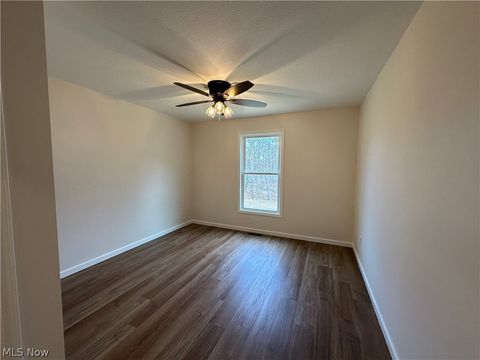 Tiny photo for 206 Beachwood Drive, Youngstown, OH 44505 (MLS # 5190020)