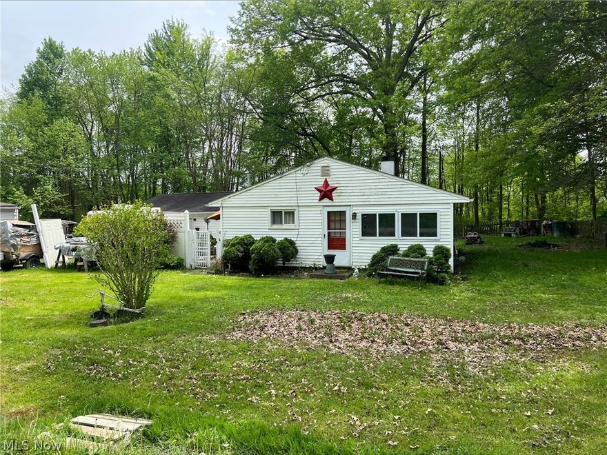 This is an ONLINE ONLY foreclosure sale. There are NO SHOWINGS. Deposit due by wire transfer within 48 upon conclusion . Cash deal; funding must take place within 30 days of confirmation of sale.  Buyer’s Premium shall apply. Subject to postponement and cancellation. Full terms and conditions at online registration.