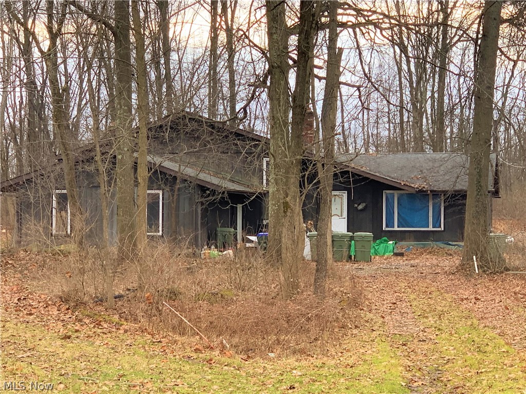 Do not enter property due to safety concerns. Home has no value. Value is in the land