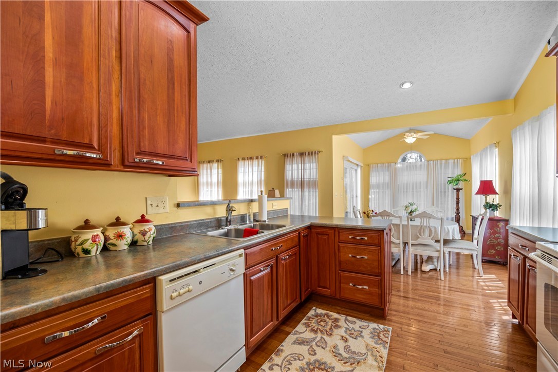 Lakeview Village Condo Ph #2 - Residential