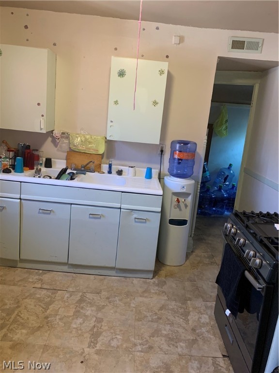 Hoyt - Residential Income