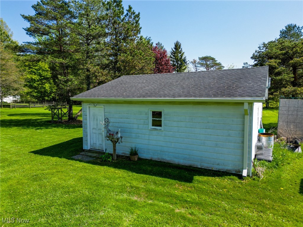 12096 Indian Hollow Road, Grafton, Ohio image 35