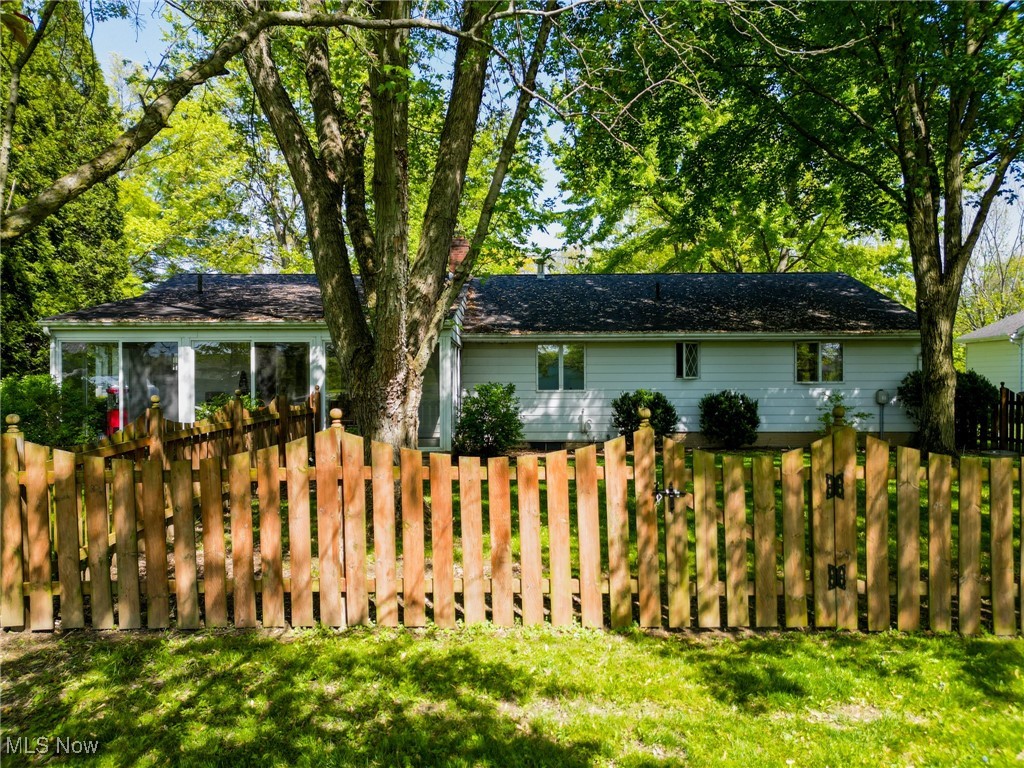 12096 Indian Hollow Road, Grafton, Ohio image 33