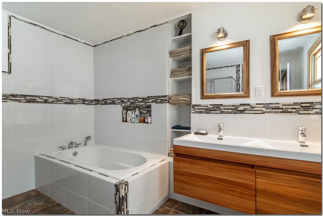 Chagrin Hills Colony - Residential