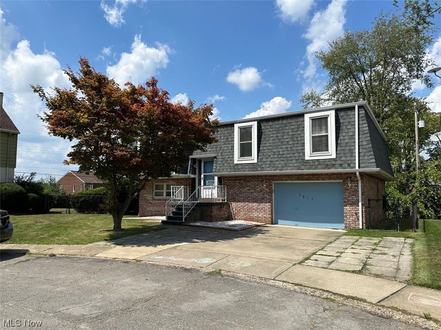 Looking for a nice 3 Bedroom, 3 Bath on a cul-da-sac?  Look no Further. This home is centrally located in Brady Estates and close to shopping, The University,
Schools and much more. All Newer: Stove, Refrigerator, new roof (2019), bathroom remodeled(2022), newer flooring in Kitchen, Dining Room, Living Room, and 2 baths, some new lighting, and washer and dryer.  Walkout lower level has large recroom, full bath, laundry room, and a bonus room which could be an office. 
one car garage with room for storage. There is is also a 3 season room (no Heat) off of the recroom. CAll to view.