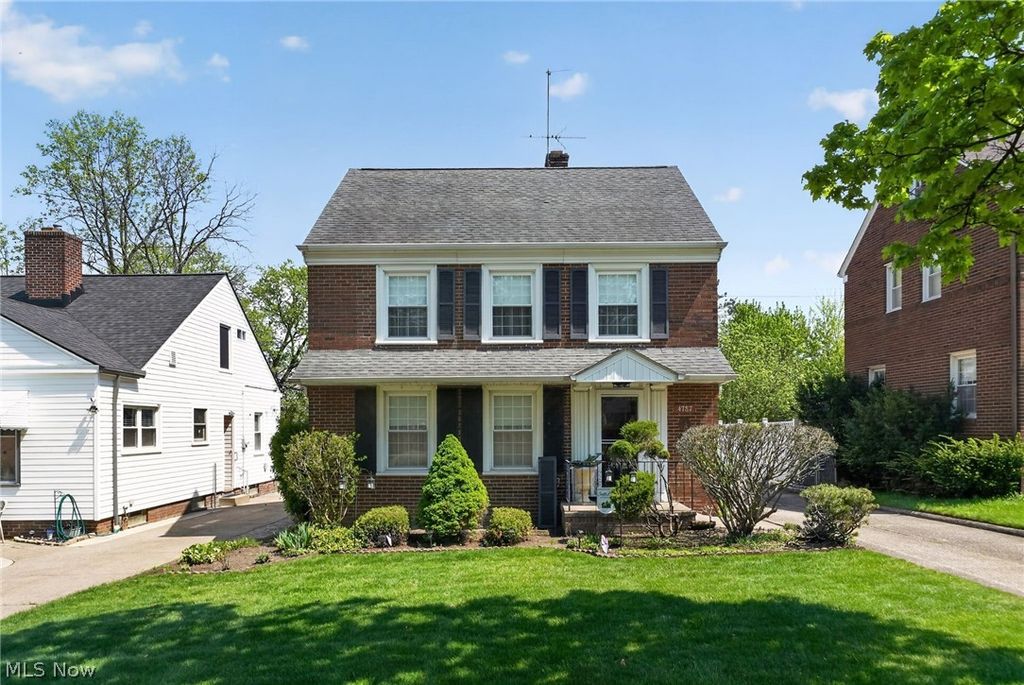 Photo of 4787 Broadale Road, Cleveland, OH 44109 (MLS # 5204459)