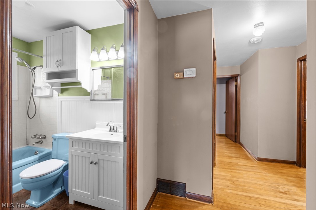 Mayflower Properties 01 - Residential