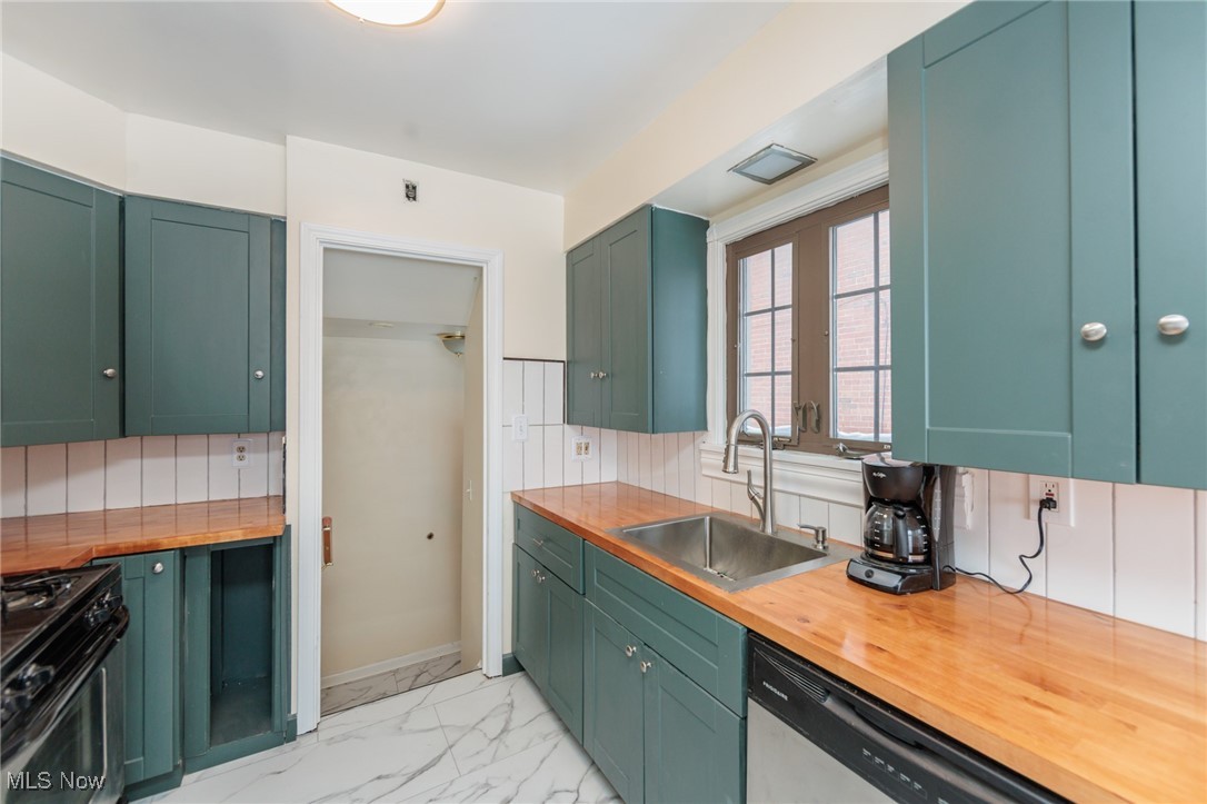 17001 Laverne Avenue