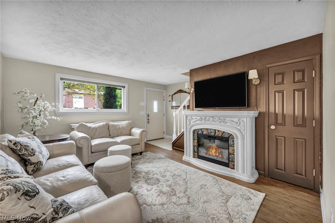 2598 Shakespeare Lane