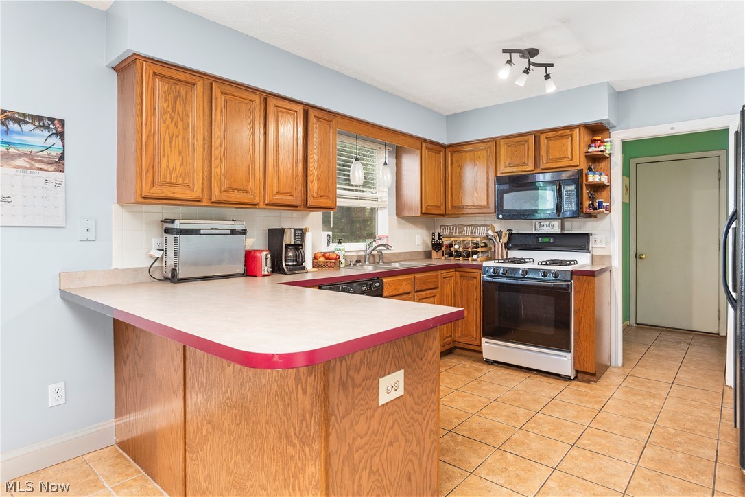 Trade Winds - Residential