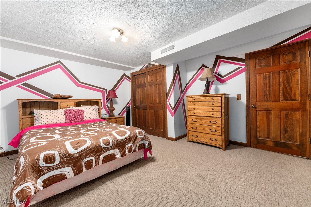 Hunters Hollow - Residential