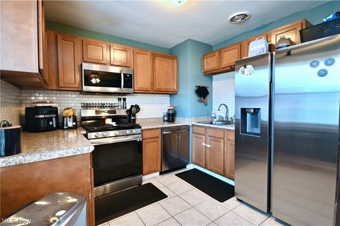 Tiny photo for 1737 Halbert Drive, Youngstown, OH 44514 (MLS # 5188058)