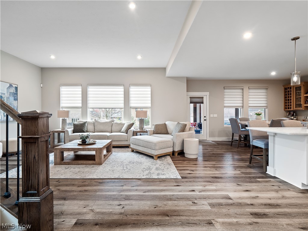 Pine Lakes Xing - Residential