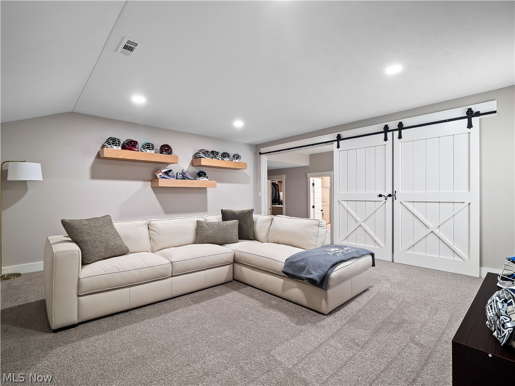 Pine Lakes Xing - Residential