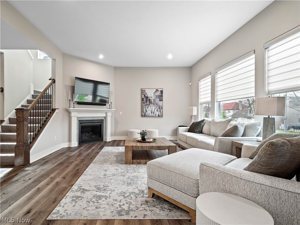 Pine Lakes Xing - Residential