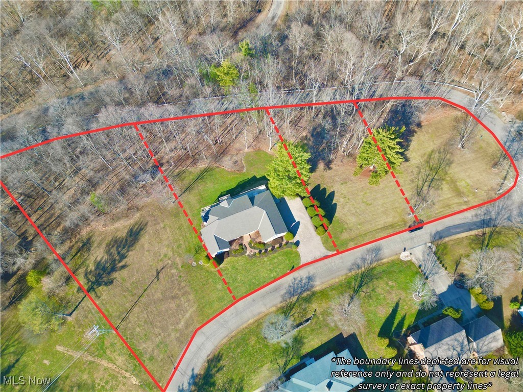 5295 Milford Drive, Zanesville, Ohio image 2