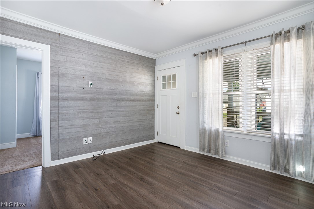 Barberton Realty Cos West Sid - Residential