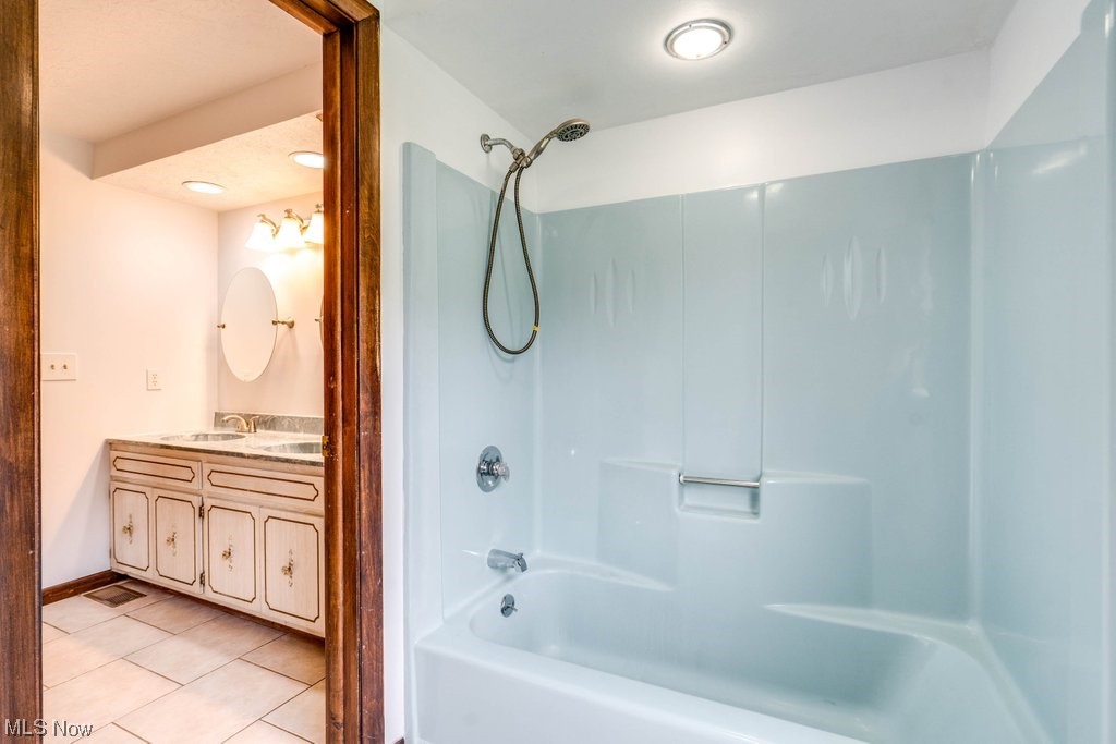 Hartsgrove - Residential