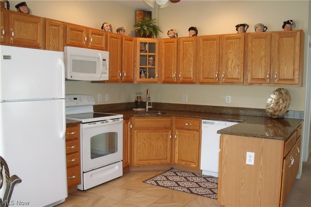 Athenian Village Condo Ph 16 - Residential