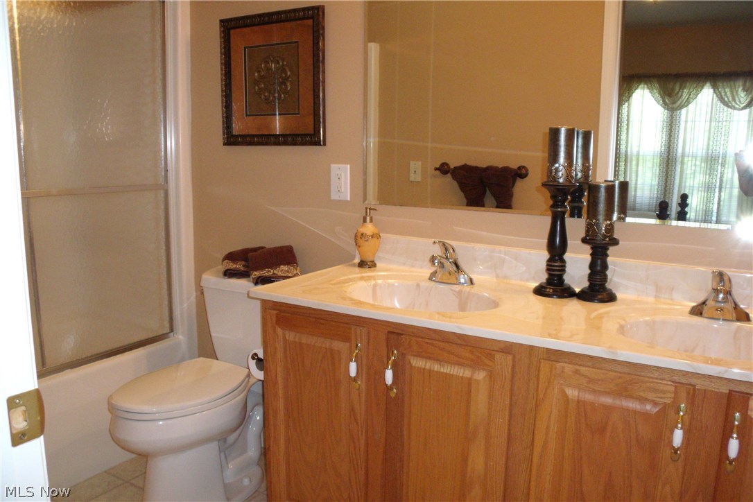 Athenian Village Condo Ph 16 - Residential