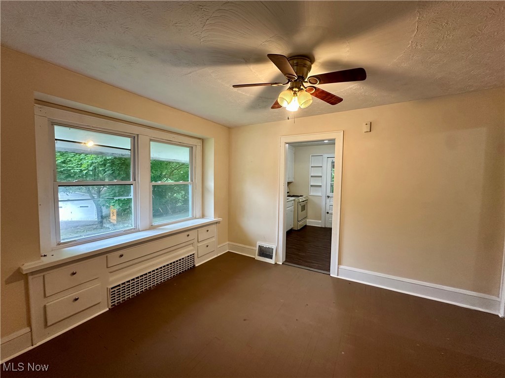 Blue Pond - Residential Lease