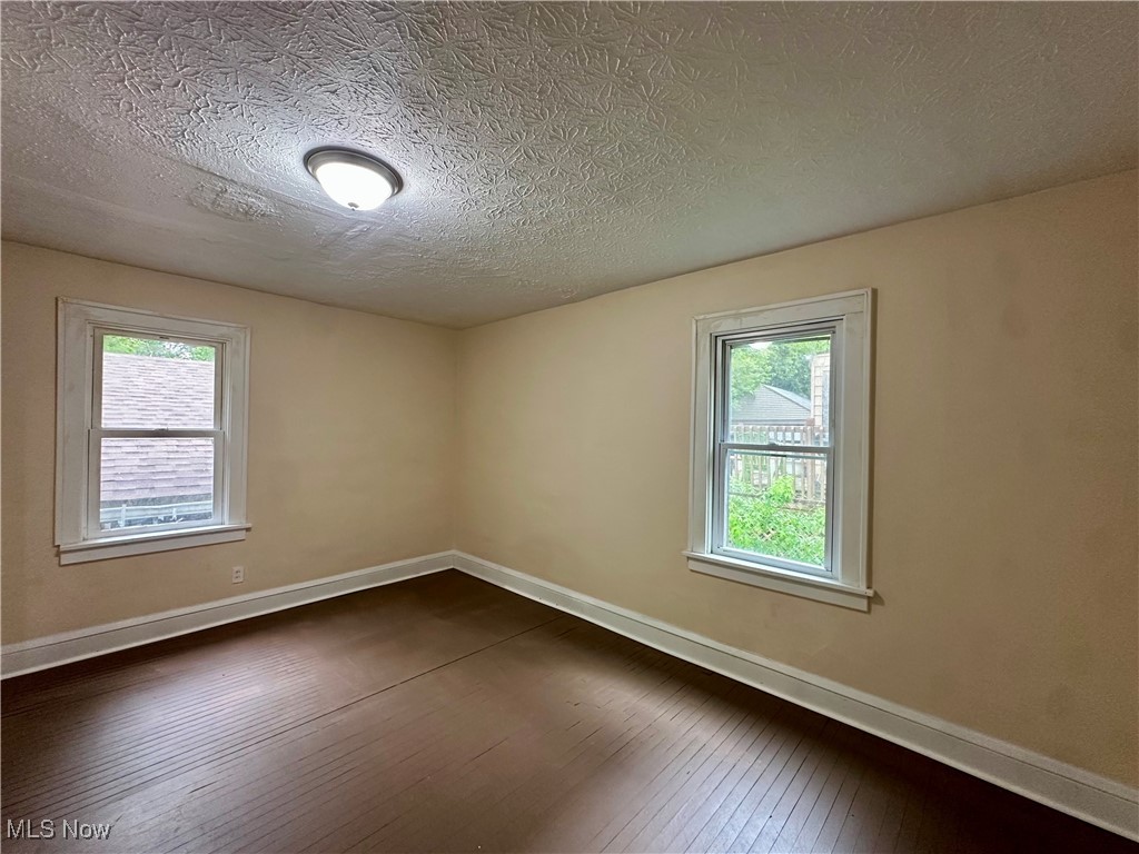 Blue Pond - Residential Lease