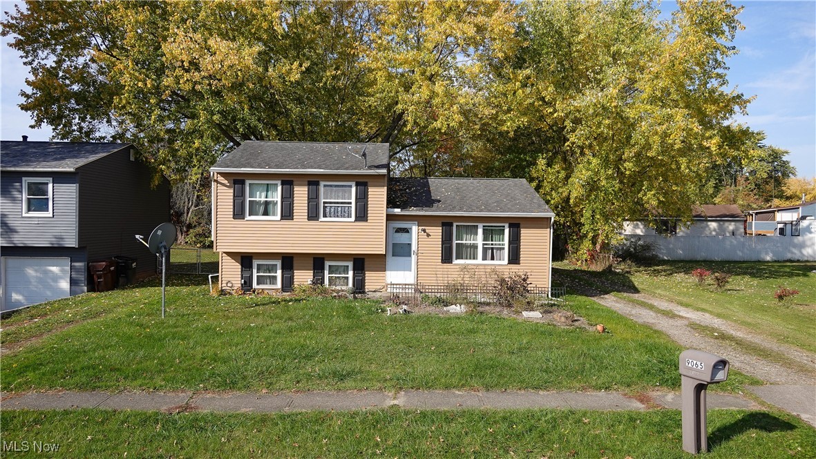 9065 Spring Drive, Windham, Ohio image 2