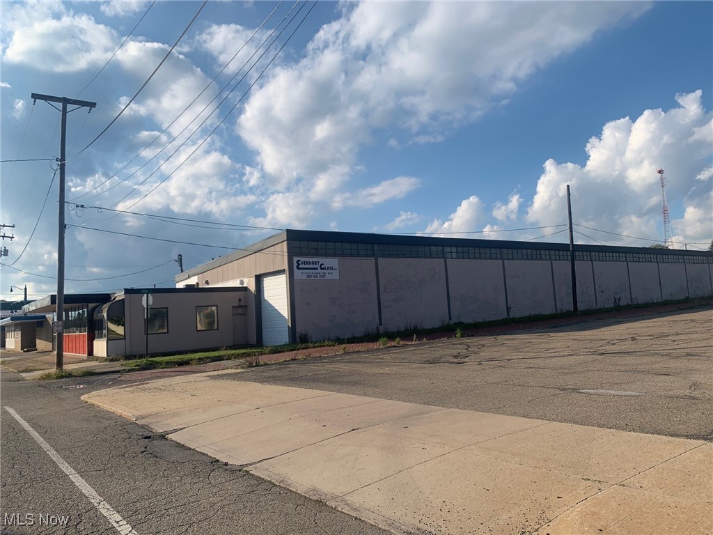 207 9th Street SW