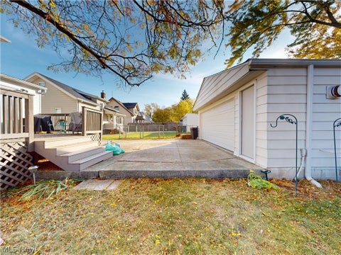 Tiny photo for 5162 Oakmont Drive, Lyndhurst, OH 44124 (MLS # 5257120)