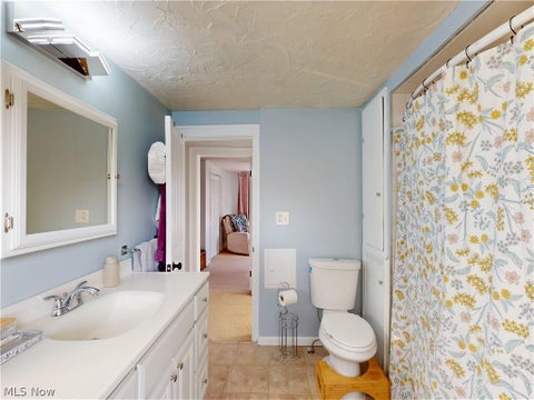 Tiny photo for 5162 Oakmont Drive, Lyndhurst, OH 44124 (MLS # 5257120)
