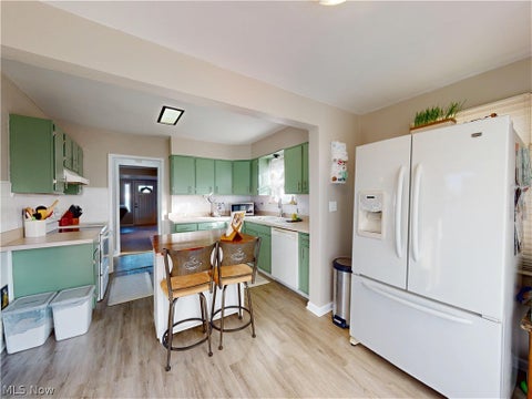 Tiny photo for 5162 Oakmont Drive, Lyndhurst, OH 44124 (MLS # 5257120)