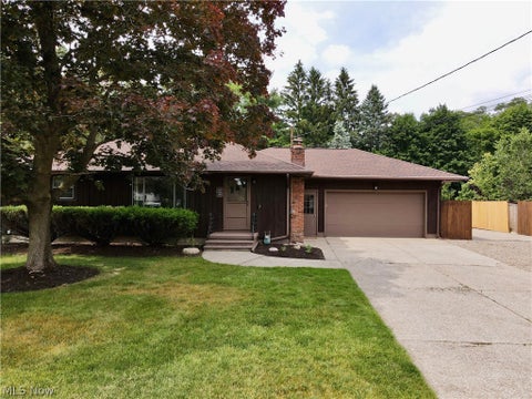 Photo for 4375 Hickory Ridge Avenue