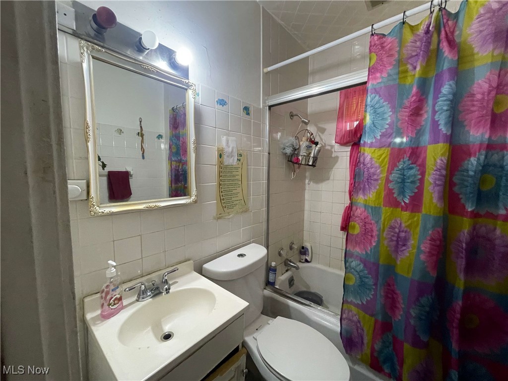 Kinsman Heights - Residential