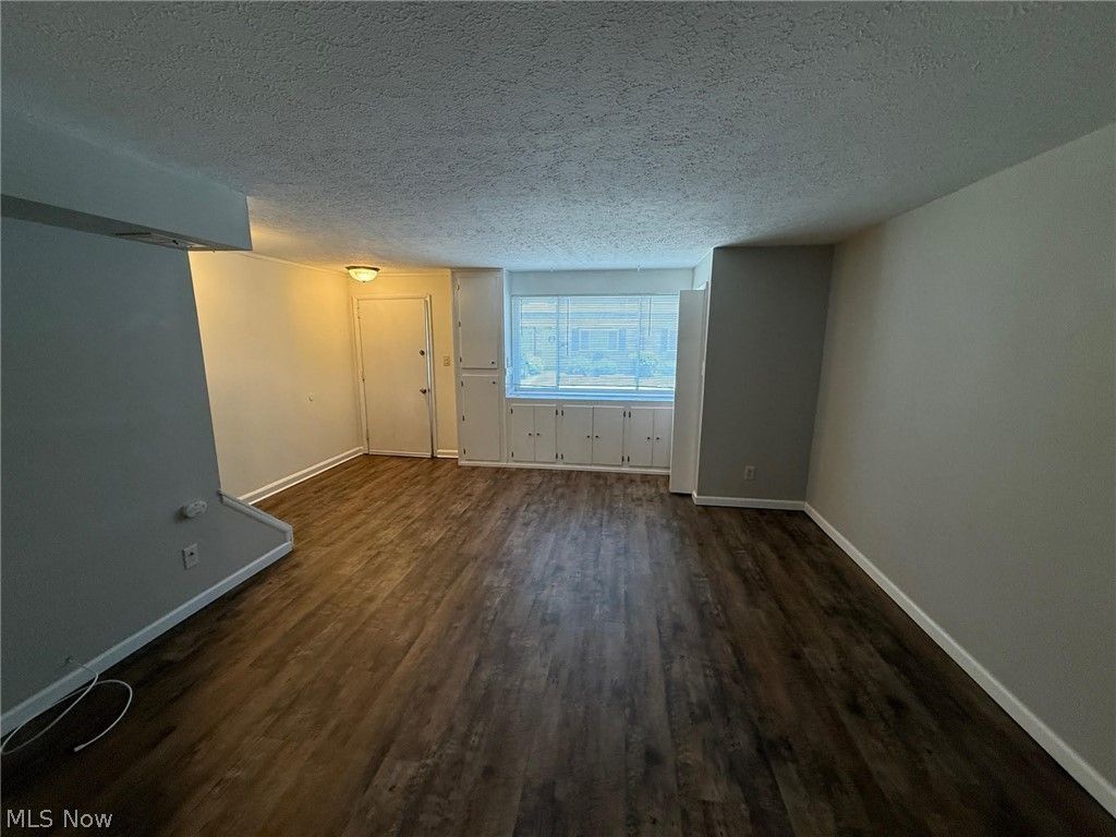 Photo of 1582 Lee Terrace Drive, Wickliffe, OH 44092 (MLS # 5215007)