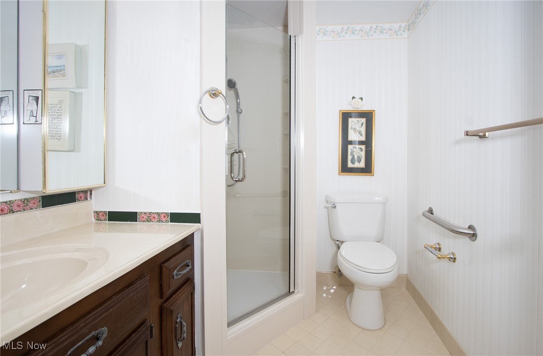 Meridian Condo - Residential