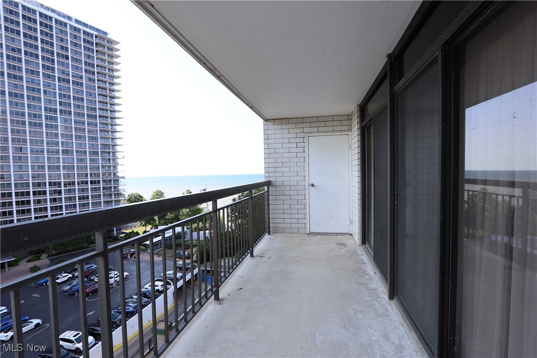 Meridian Condo - Residential