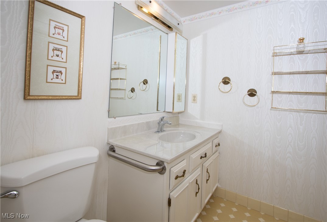 Meridian Condo - Residential