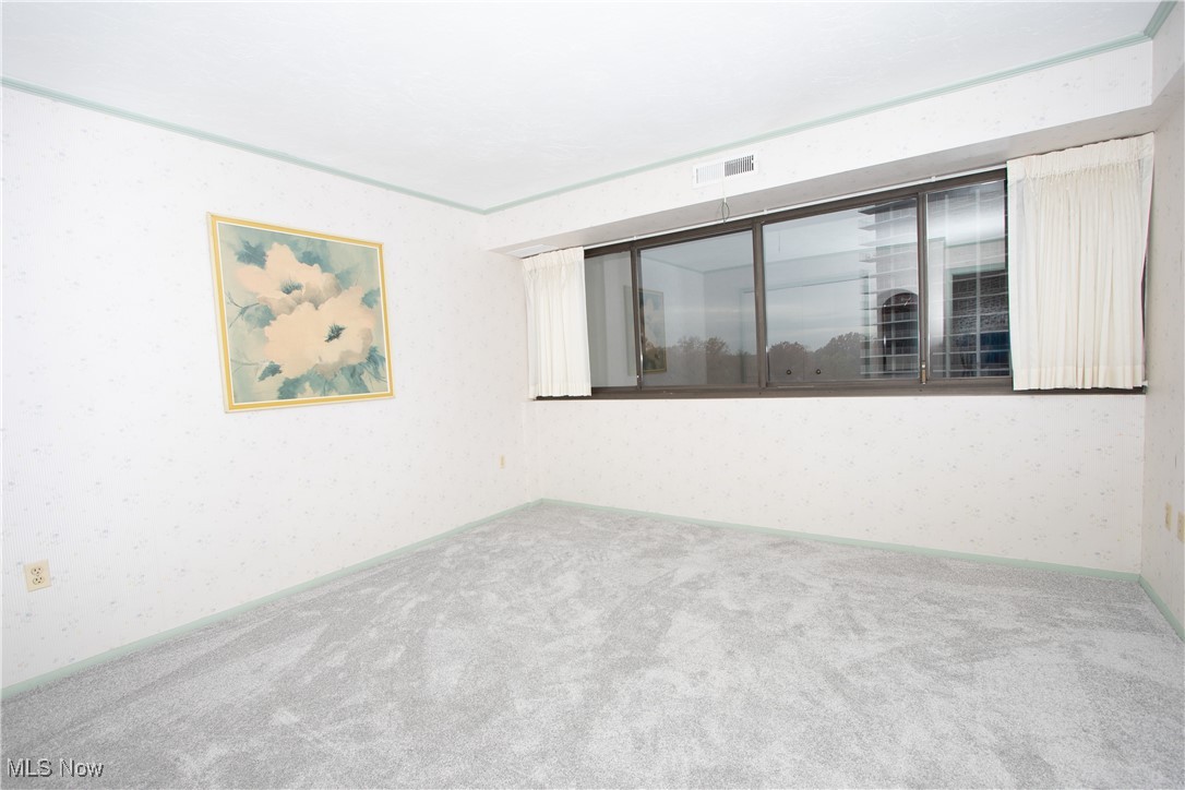 Meridian Condo - Residential