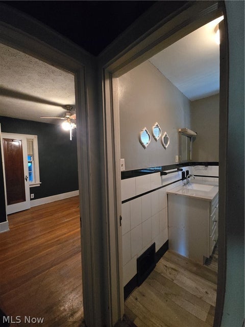 Tiny photo for 525 Reed Avenue, Akron, OH 44301 (MLS # 5255815)
