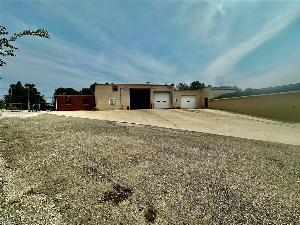 Village/Mogadore - Commercial Sale