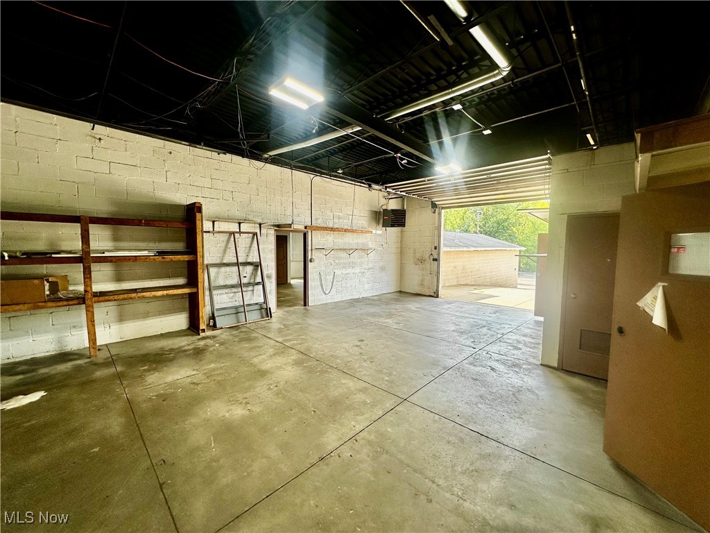 Village/Mogadore - Commercial Sale