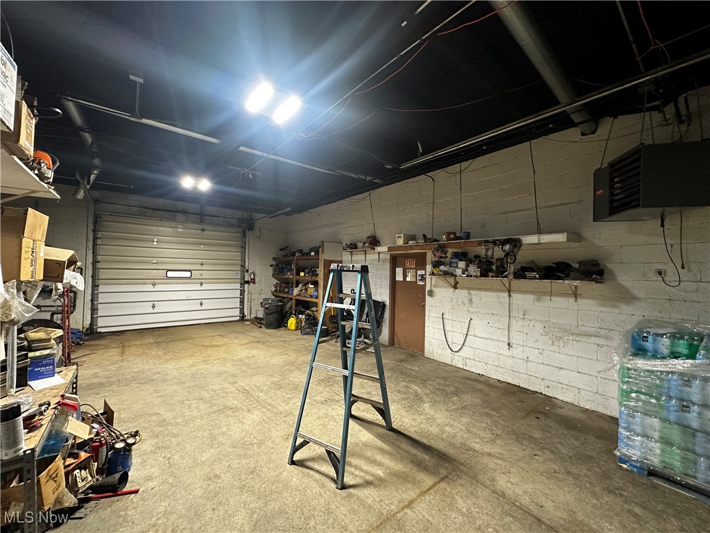 Village/Mogadore - Commercial Sale