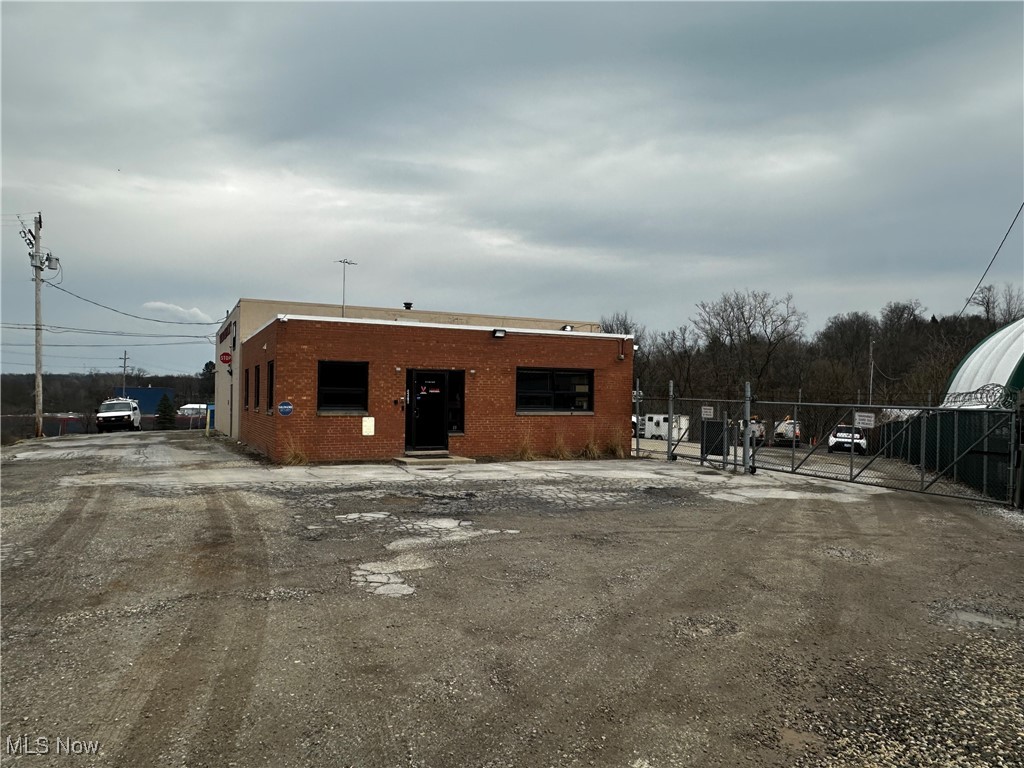 Village/Mogadore - Commercial Sale