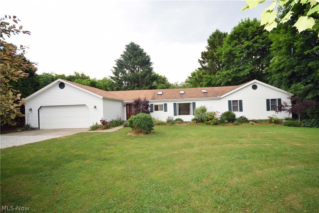 3 bedrooms, 2 full baths located in the Springfield LSD. If you're looking for one floor living, private lot and lots of garage space this is the one. This home has been completely updated. Beautiful oak cabinets in the kitchen with a breakfast bar. Both bathrooms have double sinks. 4-car tandem garage. Skylights located in the kitchen, living room, and bath to help bring in the natural light. Walk-out double doors lead to the back of the house and provides a small deck for relaxing and drinking your morning coffee with great views of the private backyard. Wait until you see it! This home is easy to show and is ready for you to move right in! Call today to schedule your showing!