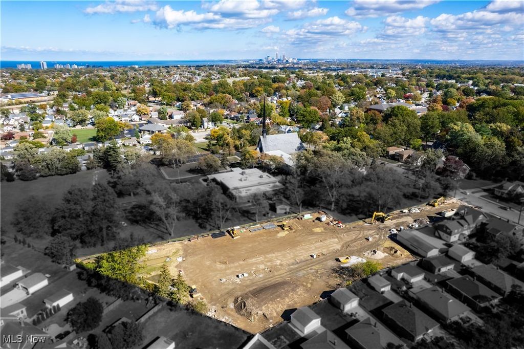 Photo of 32741 Warren Road #17, Cleveland, OH 44111 (MLS # 5175915)