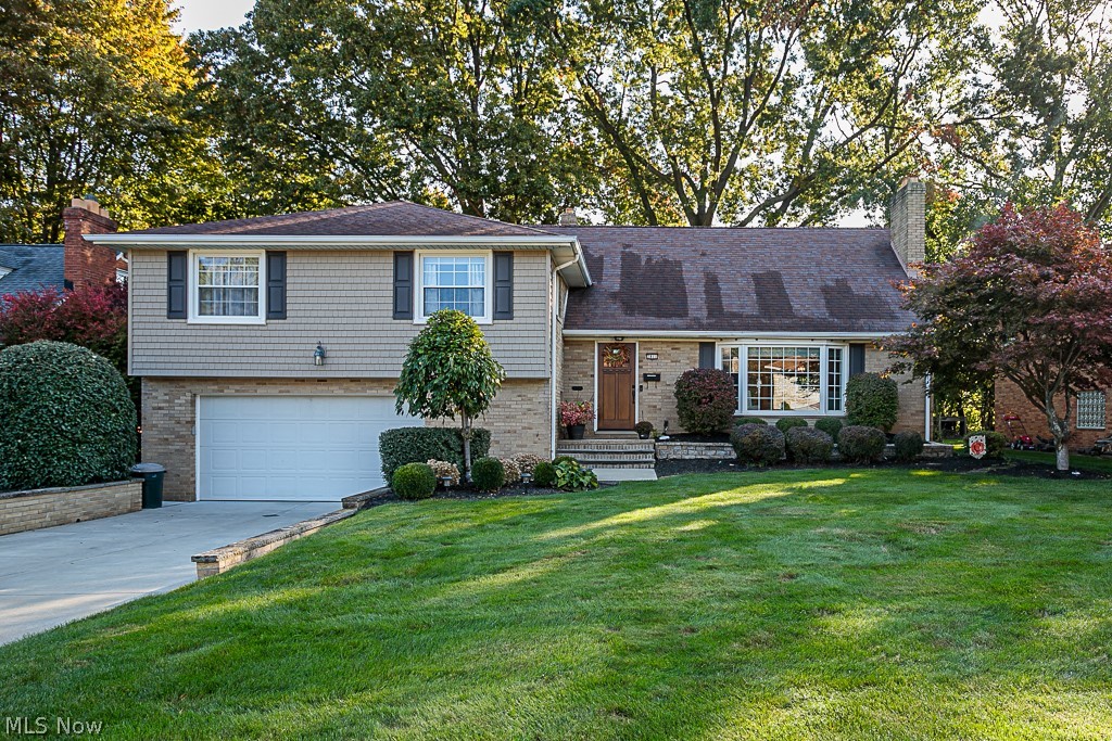 Sandwick Blvd. Inc. Gibson Dr. - Residential