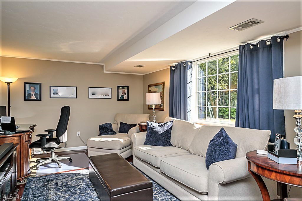 Sandwick Blvd. Inc. Gibson Dr. - Residential