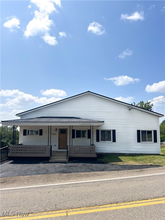 Welcome to 71850 Colerain Road, Bridgeport, Ohio — a beautifully updated 3-bedroom, 1.5-bath ranch home that blends modern comfort with everyday convenience. Step inside to find a bright, layout featuring a stylish kitchen with stainless steel appliances, updated finishes throughout, and a tiled shower with a relaxing bathtub in the main bath.
Enjoy the ease of first-floor laundry and peace of mind with an upgraded 200-amp electrical service, electric heat, and central air conditioning. The home also offers a partial basement for extra storage or workspace.
Outside, you’ll find a detached 2-car garage and a well-maintained exterior that’s truly move-in ready. Every detail has been thoughtfully updated, making this home perfect for those seeking a turn-key property in a convenient location.