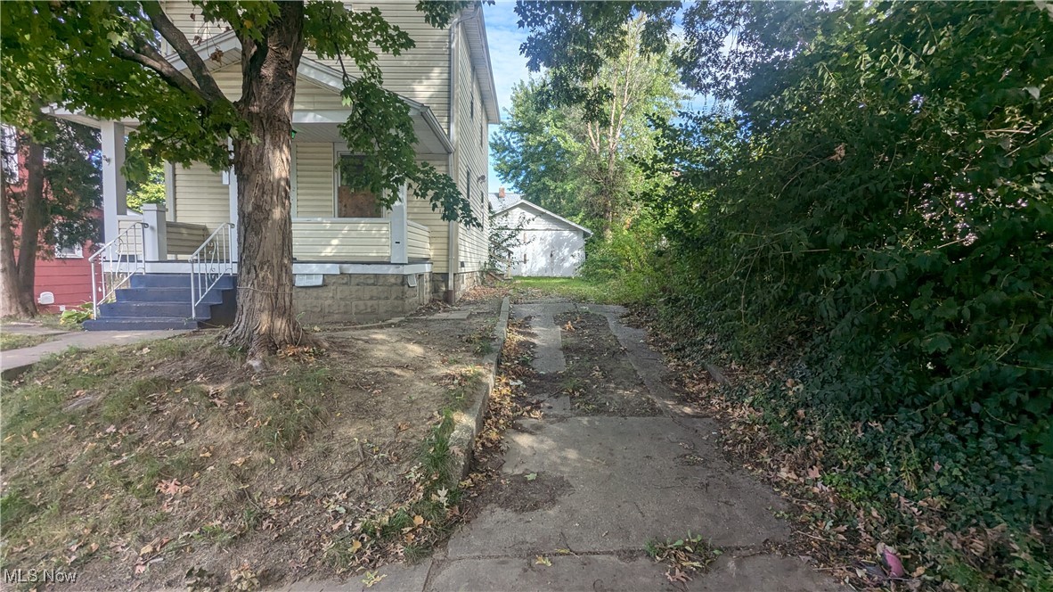 2637 Leland Avenue, Akron, Ohio image 2