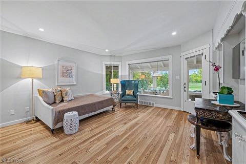 Tiny photo for 3300 Green Road, Beachwood, OH 44122 (MLS # 5209982)